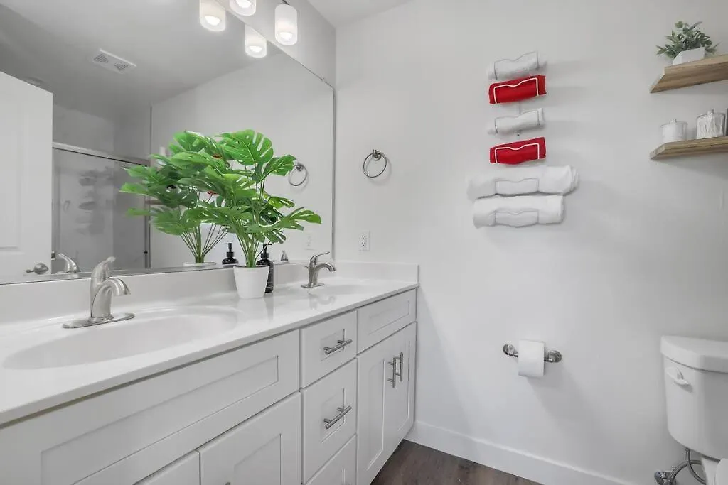 Apartment Bright & Spacious Home Sleeps 10 Phoenix